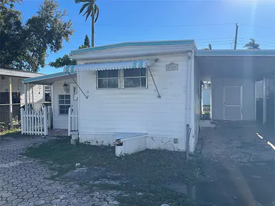 8508 SW 16th Court, Davie, FL 33324 Davie FL
