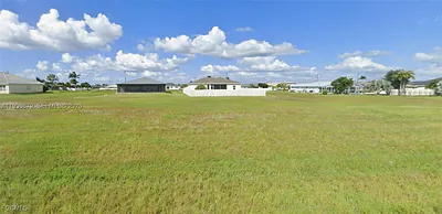 3403 NW 4th Street, FL 33993 Cape Coral FL