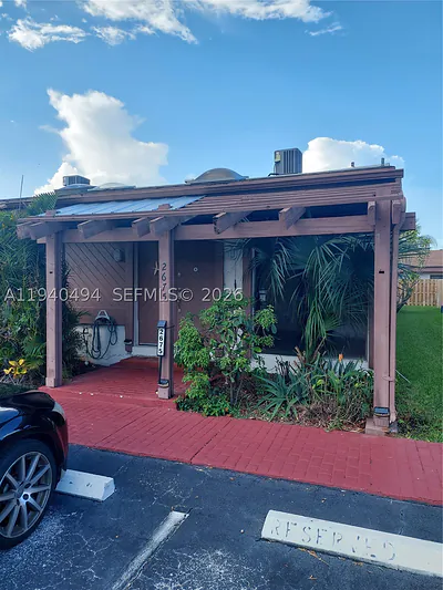 2675 S Parkview Dr 2675 #2675 Hallandale Beach FL