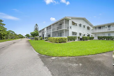 312 Sheffield M, West Palm Beach, FL 33417 West Palm Beach FL