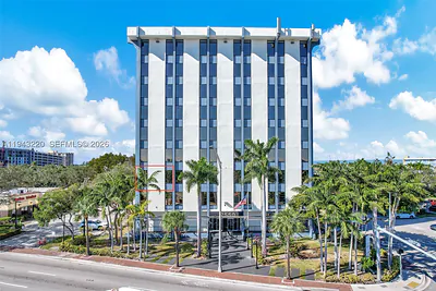 12550 Biscayne Blvd 304B #304B North Miami FL