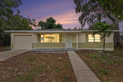 2560 QUEENSBORO AVENUE S St Petersburg FL