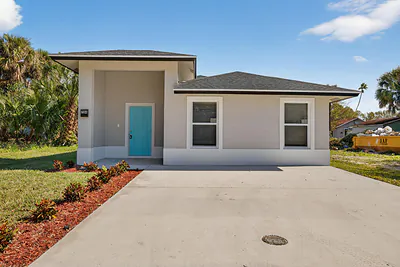 706 Dundas Court, Fort Pierce, FL 34950 Fort Pierce FL