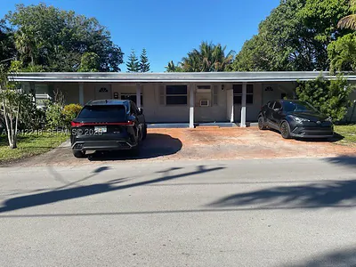 100 SE 3 Avenue 3, Hallandale Beach, FL 33009 #3 Hallandale Beach FL