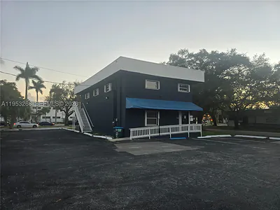 2555 Polk St Hollywood FL
