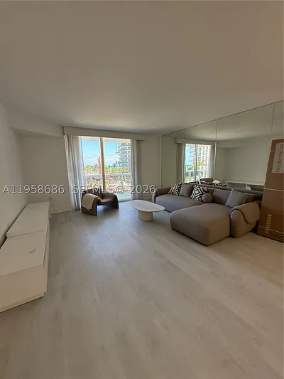 10275 Collins Ave 420 #420 Bal Harbour FL