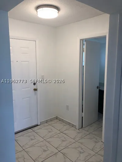 1201 NE 191st St G411 #G411 Miami FL