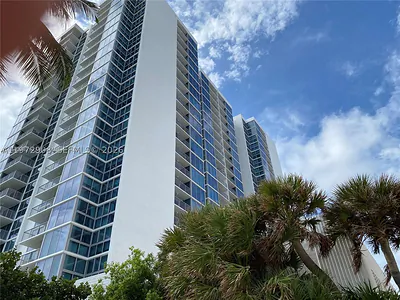 2655 Collins Ave 1404 #1404 Miami Beach FL
