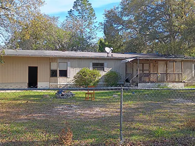 112 THOMPSON AVENUE Interlachen FL