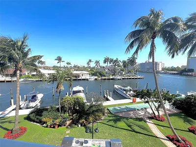 140 NE 28th Avenue 305, Pompano Beach, FL 33062 #305 Pompano Beach FL