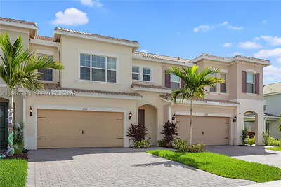 1101 Banyan Dr Hollywood FL