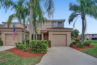 1726 SW 110th Ter Davie FL