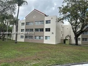6155 NW 186th St 207 #207 Hialeah FL