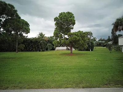 7883 BREAKWATER COURT Bokeelia FL