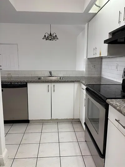 18810 NW 57th Avenue 303, Hialeah, FL 33015 #303 Hialeah FL