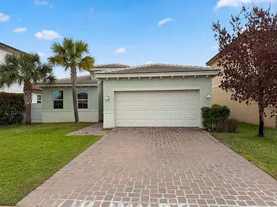 12473 NW Lynch Lane, FL 34987 Port St Lucie FL
