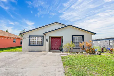 1303 W 6th St Riviera Beach FL
