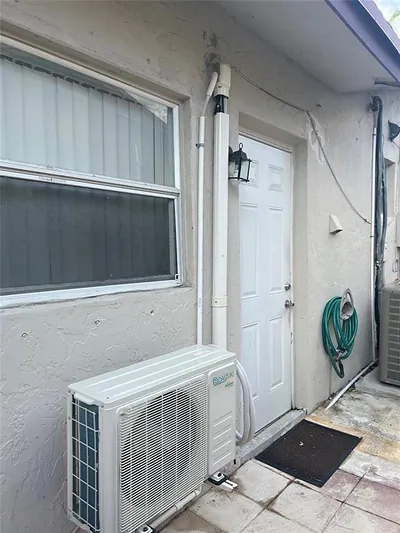 2721 N 72nd Terrace Studio, Hollywood, FL 33024 #Studio Hollywood FL