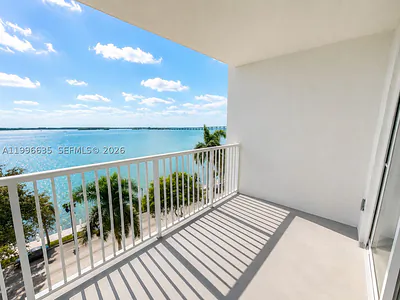 1420 Brickell Bay Dr 702E #702E Miami FL