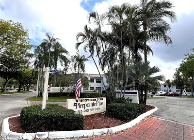 11905 NW 11th Street 11905, Pembroke Pines, FL 33026 #11905 Pembroke Pines FL