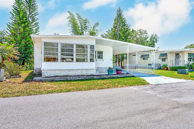 94 SUGAR BEAR DRIVE 55 #55 Safety Harbor FL