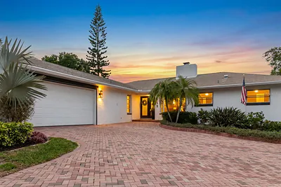 715 ROLLING HILLS DRIVE Palm Harbor FL