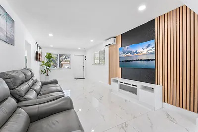 822 S C Street, Lake Worth Beach, FL 33460 Lake Worth Beach FL