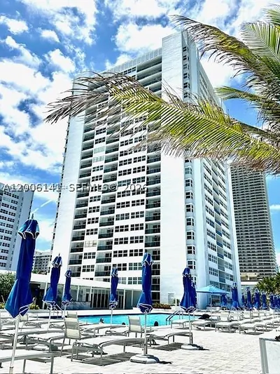 1904 S Ocean Dr SEASONAL 1707 #1707 Hallandale Beach FL