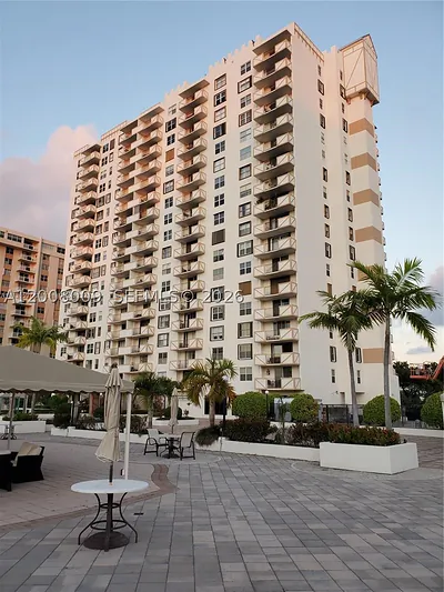 1865 S Ocean Dr 12L #12L Hallandale Beach FL