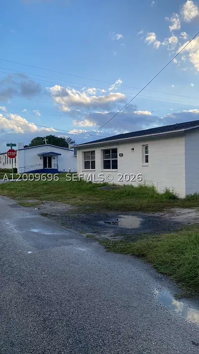 1001 N 16th Ct Fort Pierce FL