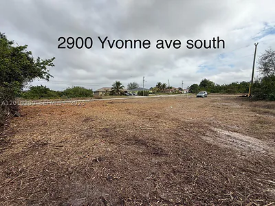 2900 S Yvonne Lehigh Acres FL