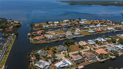 137 SINCLAIR STREET SE Port Charlotte FL