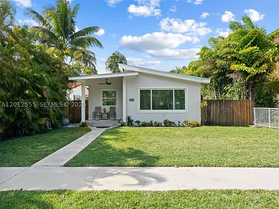 1251 Lincoln St Hollywood FL