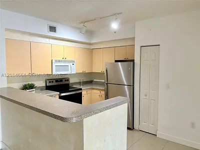 8030 N Nob Hill Rd 105 #105 Tamarac FL