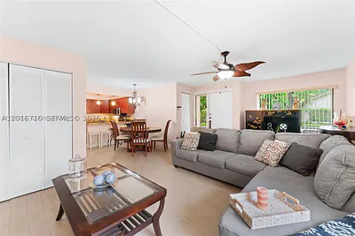 64 Wimbledon Lake Drive 64, Plantation, FL 33324 #64 Plantation FL