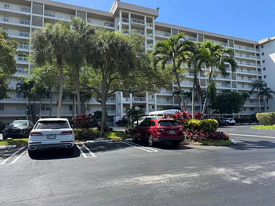 3510 Oaks Way 605, Pompano Beach, FL 33069 #605 Pompano Beach FL