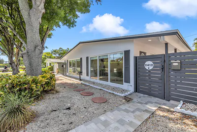 2412 NE 4th Street W, Pompano Beach, FL 33062 #W Pompano Beach FL
