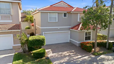 1135 Oysterwood St Hollywood FL