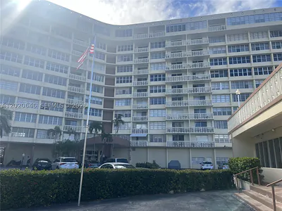 1817 S Ocean Dr 718 #718 Hallandale Beach FL