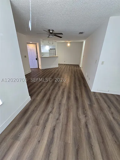 3340 N Pinewalk Dr N 1518 #1518 Margate FL