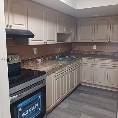 2107 NW 59th Ter 60-E #60-E Lauderhill FL