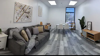 12550 Biscayne Blvd 220 #220 North Miami FL