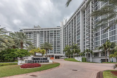 10275 Collins Ave 706 #706 Bal Harbour FL