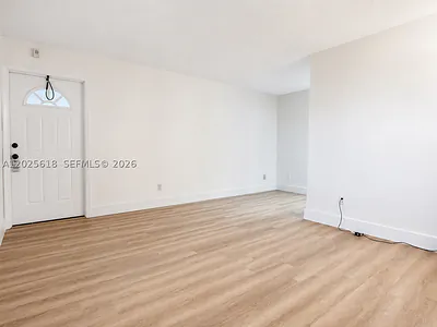 421 NE 1st St 221 #221 Hallandale Beach FL