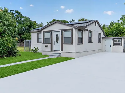 1900 25TH STREET S St Petersburg FL