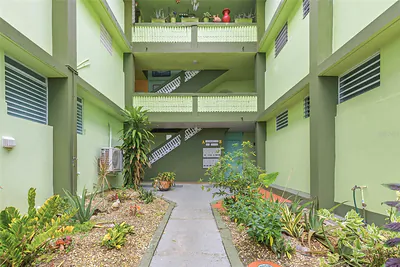 10 CALLE COVALLE GANDIA STREET 201 B #201 B Arecibo PR
