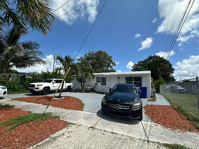 685 SW 7th Terrace, Dania Beach, FL 33004 Dania Beach FL