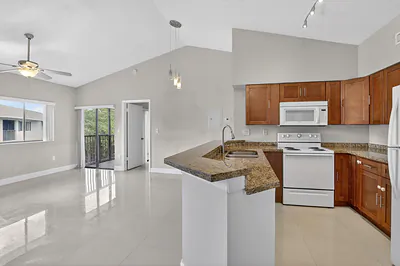 2445 SW 18th Terrace 922, Fort Lauderdale, FL 33315 #922 Fort Lauderdale FL