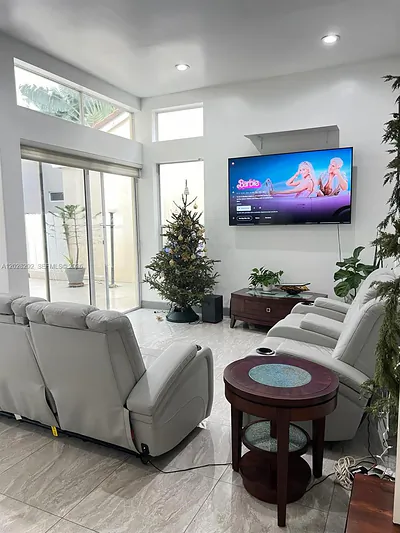 1120 Papaya Street, Hollywood, FL 33019 Hollywood FL
