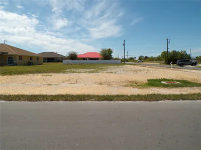 1910 NE 8TH PLACE Cape Coral FL